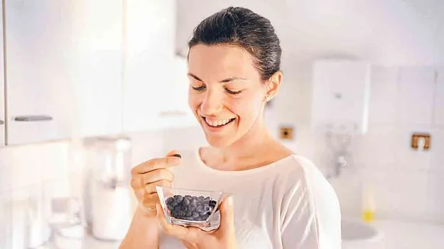 Reduce Stress Naturally: వీటిని తినాలి..!