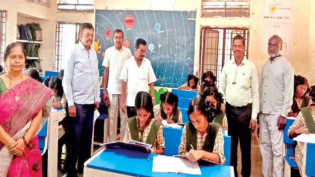 ‘పది’ పరీక్ష కేంద్రాల్లో సదుపాయాలు కల్పించాలి 