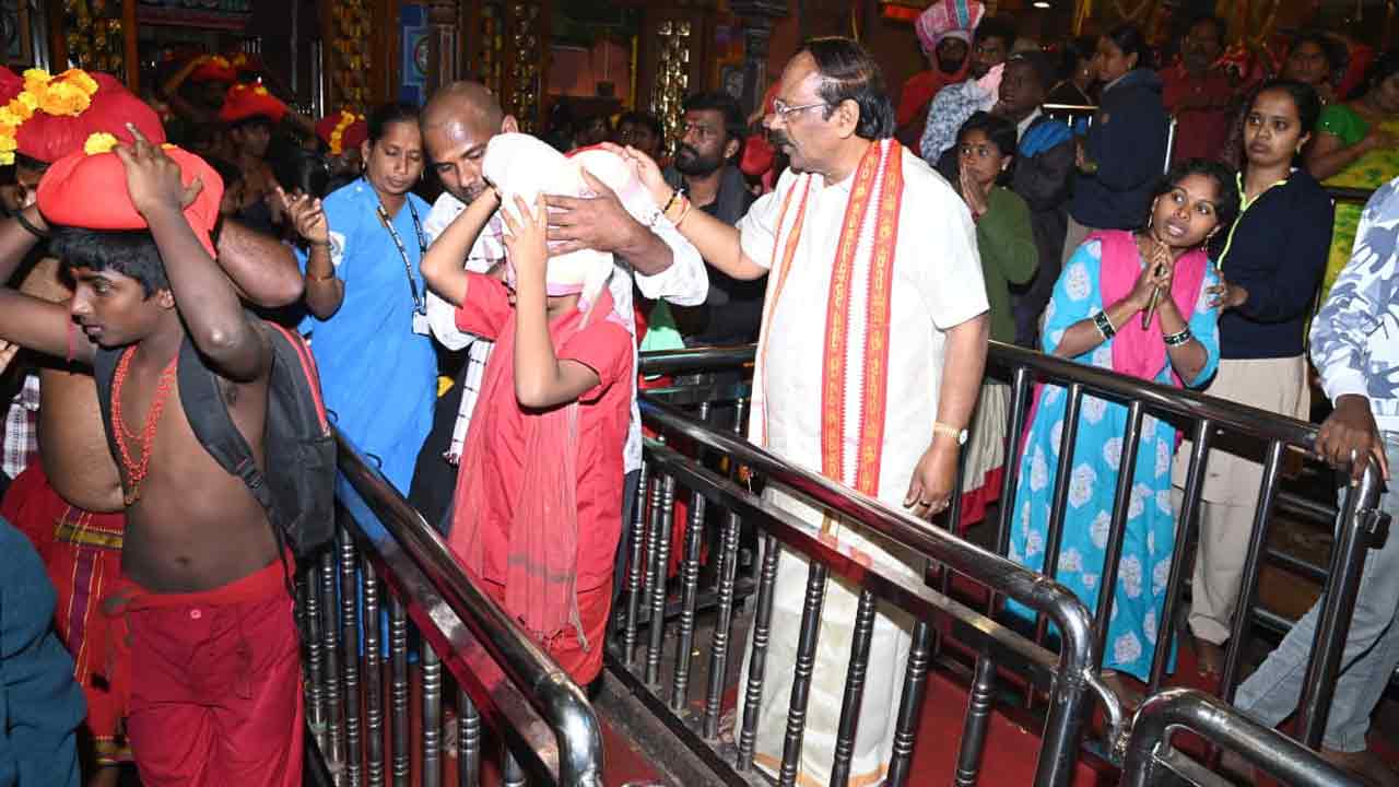 శ్రీ భవాని దీక్షలు 2025.. ఇంద్రకీలాద్రిపై భక్తుల రద్దీ..