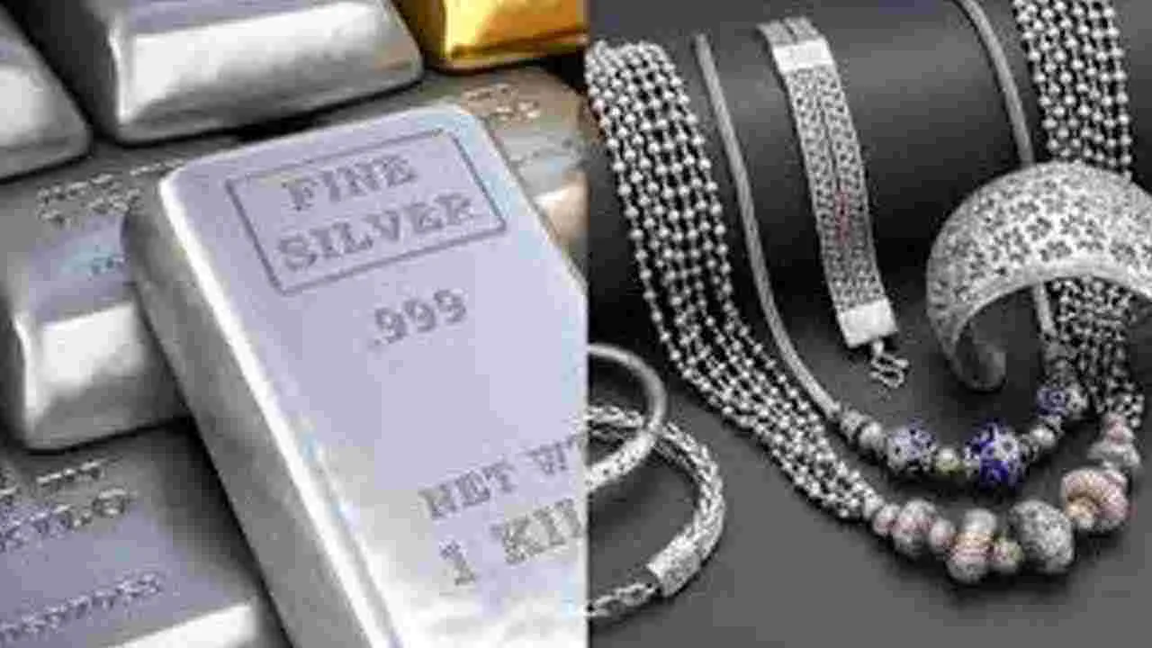 Silver Seen Crossing 100 Dollars: 100 డాలర్లకు వెండి