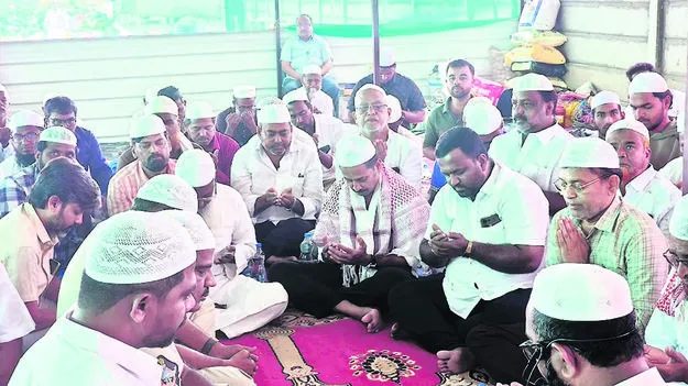 MLA: ఇజ్‌తమా  ఏర్పాట్లను పరిశీలించిన ఎమ్మెల్యే