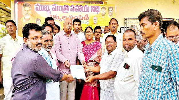 పేదలకు కార్పొరేట్‌ వైద్య సేవలు: ఎమ్మెల్యే