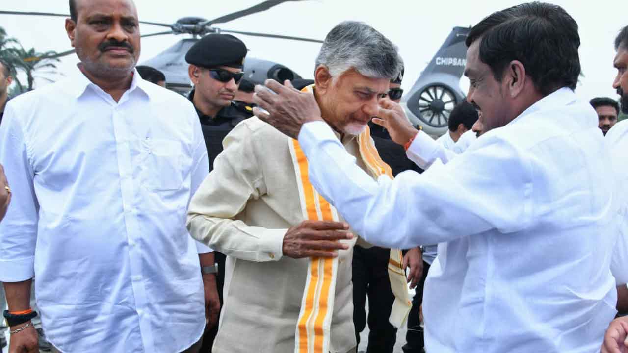 CM Chandrababu Naidu: నల్లజర్లలో పర్యటించిన ముఖ్యమంత్రి చంద్రబాబు నాయుడు