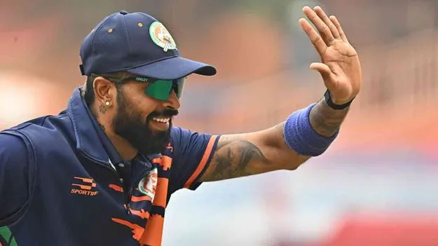 Fans Flock for Hardik Pandya: పాండ్యా కోసం పోటెత్తిన అభిమానం