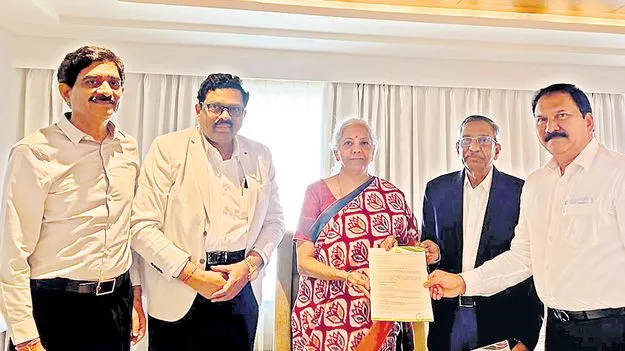 AP Chambers of Commerce urged Finance Minister Nirmala Sitharaman: ఉత్పాదకత పెంపునకు  సహకరించండి