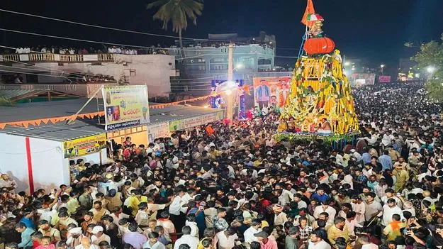 కనుల పండువగా రథోత్సవం