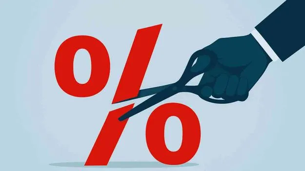 PNB and BOM Cut Lending Rates: వడ్డీ రేట్లను తగ్గించిన పీఎన్‌బీ బీఓఎమ్‌