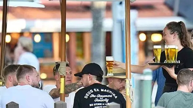 England Cricket Team: 6 రోజులు తాగుతూనే ఉన్నారు