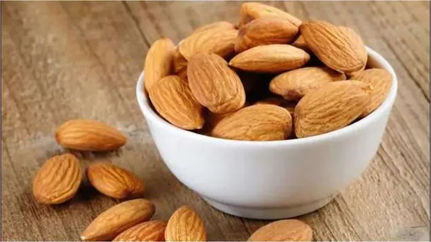 Almonds Side Effects: ఈ సమస్యలు ఉన్నవారు బాదం తినకపోవడం మంచిది.!