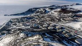 Job Dilemma: అంటార్కిటికాలో జాబ్.. రూ.1.3 కోట్ల జీతం.. వెళ్లాలా? వద్దా? యువకుడి డైలమా!