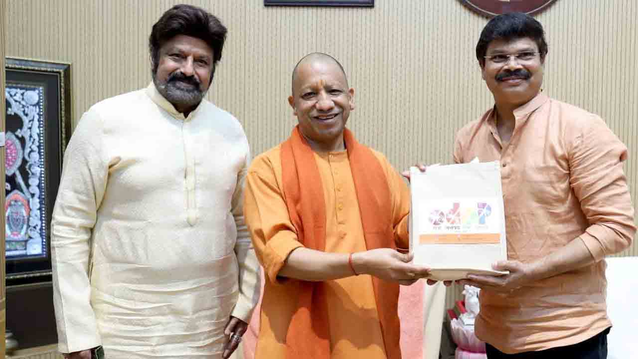 Akhanda2 Promotion: ఉత్తరప్రదేశ్ సీఎం యోగి ఆదిత్యానాథ్‌‌ని కలిసిన అఖండ-2 మూవీ టీమ్ 