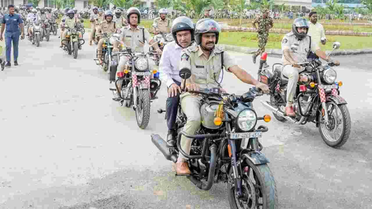 అటు అవగాహన.. ఇటు జరిమానా