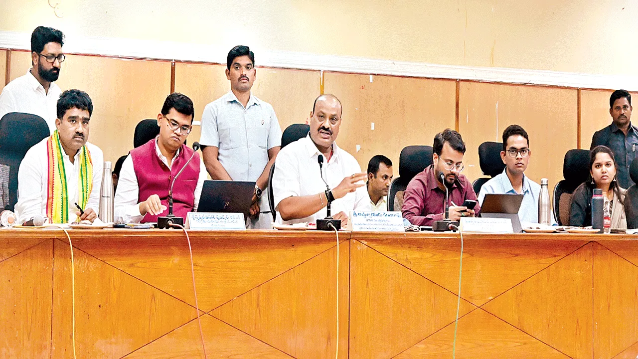 వ్యాపారం చేయలేకుంటే మిల్లులను మూసేయండి