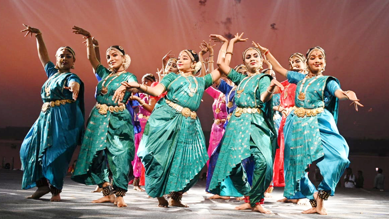 అంగరంగ వైభవంగా  భద్రాద్రి రామయ్య తెప్పోత్సవం