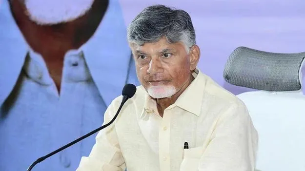Chandrababu Naidu: అధికారులు అందరూ కేబినెట్ సమయానికి ఉండాల్సిందే: సీఎం చంద్రబాబు