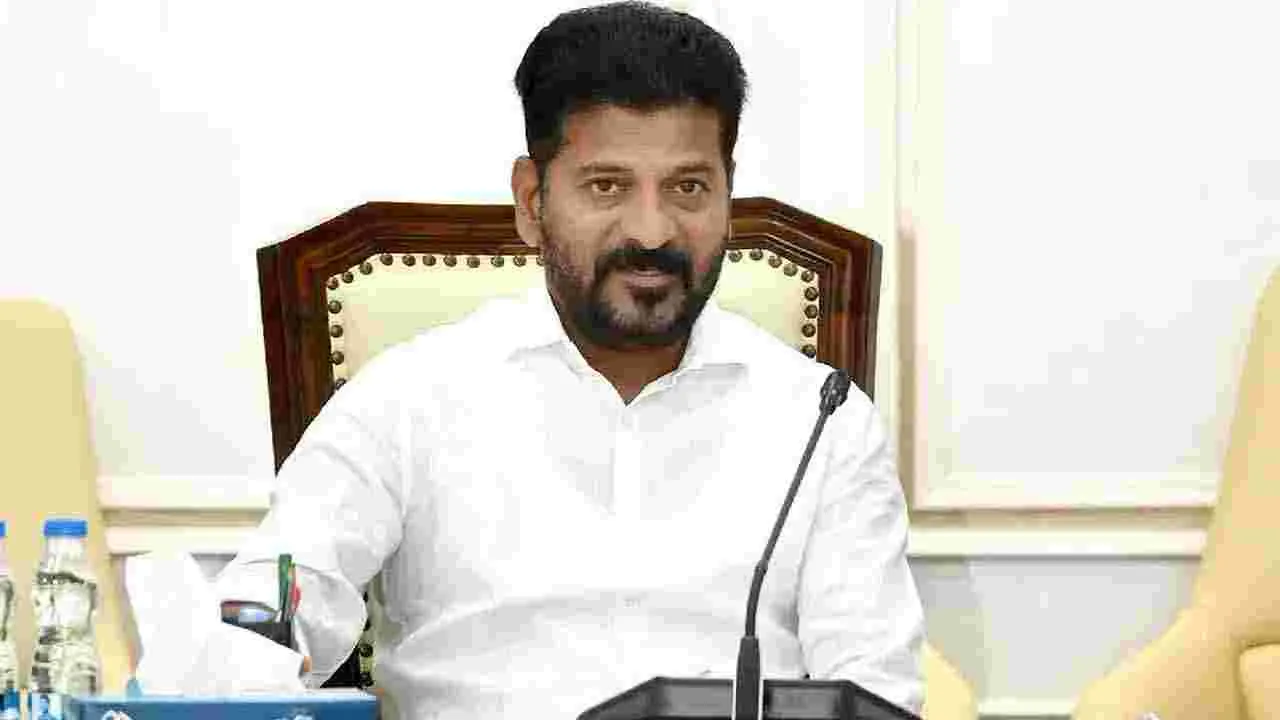 CM Revanth Reddy: లోక్‌భవన్‌కు సీఎం రేవంత్ రెడ్డి.. అనంతరం ప్రజాభవన్‌కు..