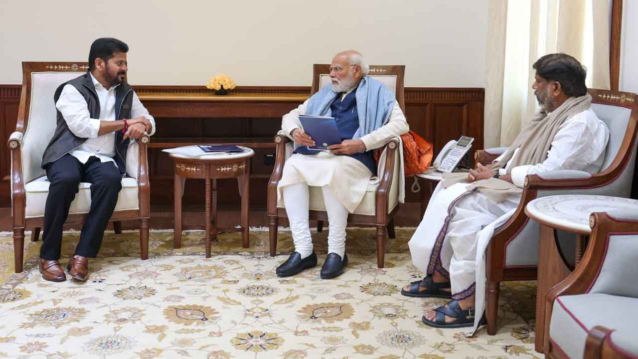 ప్రధాని మోదీతో సీఎం రేవంత్ రెడ్డి భేటీ