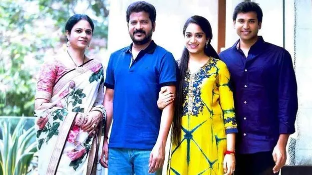 Vaikuntha Ekadashi: తిరుమలకు ఫ్యామిలీతో సీఎం రేవంత్ రెడ్డి..