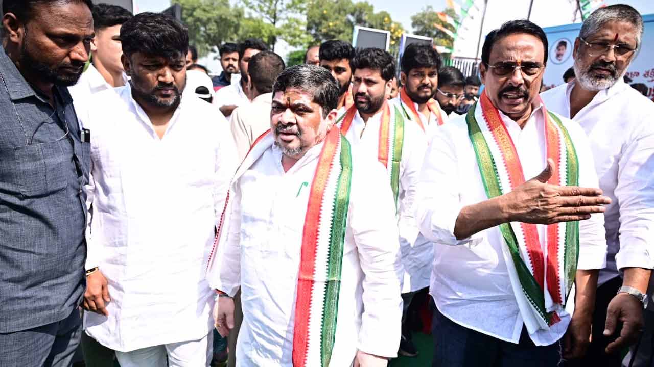 CM Revanth Pays Tribute to Indira Gandhi: మాజీ ప్రధాని ఇందిరాగాంధీకి సీఎం రేవంత్ రెడ్డి ఘన నివాళీ..