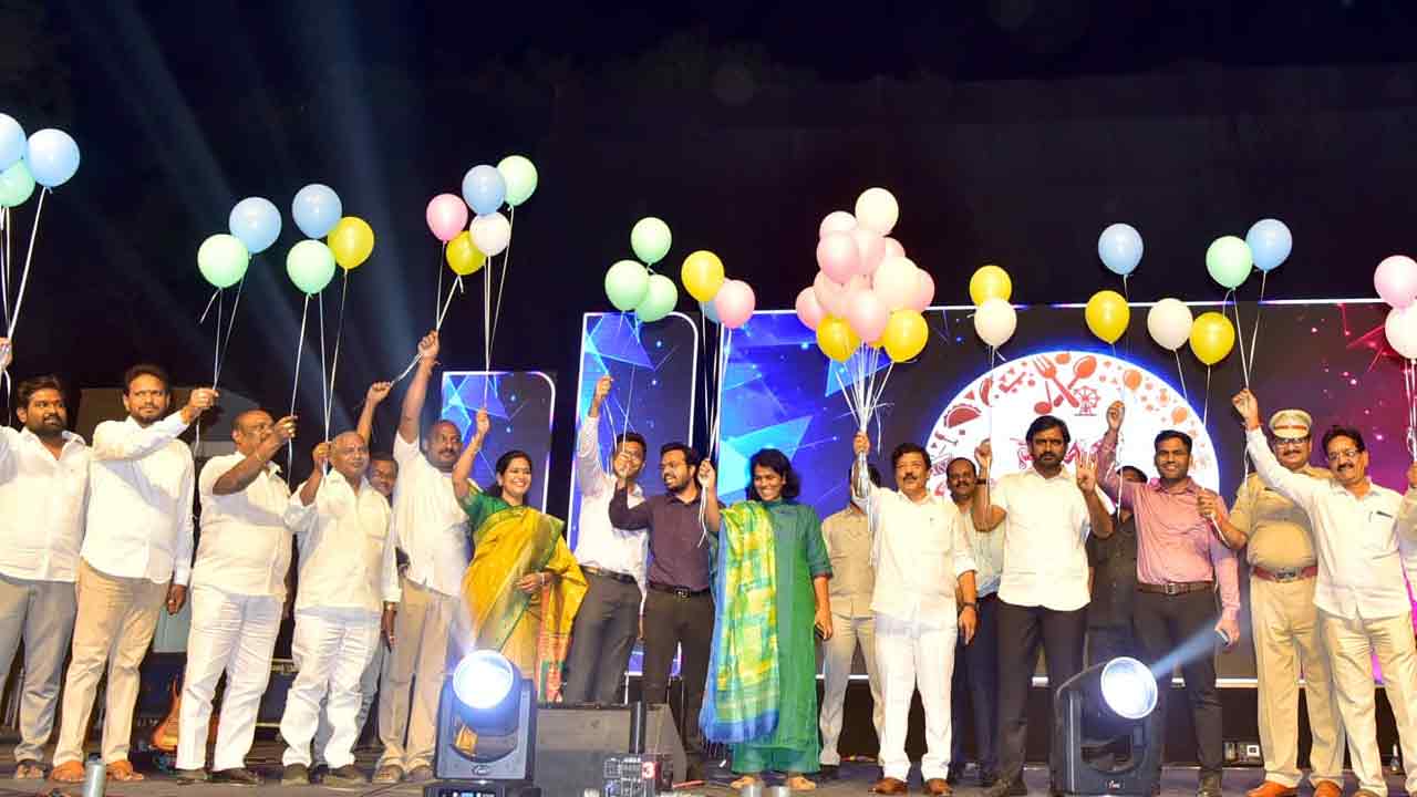 RMC Carnival 2025: రాజమహేంద్రవరంలో ఆర్‌ఎంసి కార్నివాల్ 2025 ప్రారంభం