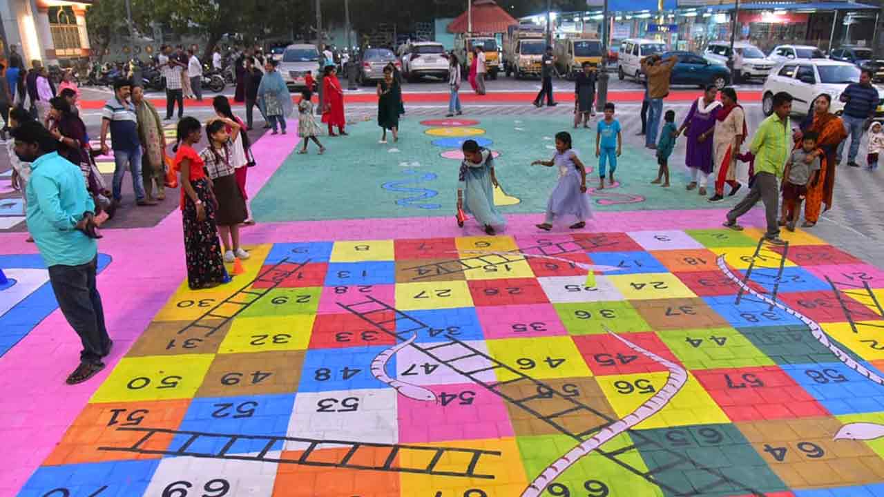 RMC Carnival 2025: రాజమహేంద్రవరంలో ఆర్‌ఎంసి కార్నివాల్ 2025 ప్రారంభం