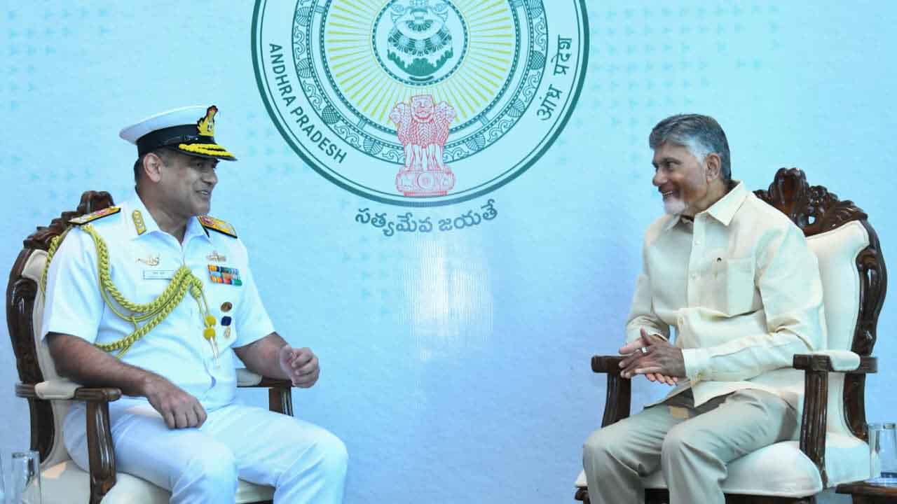 CM Chandrababu: సీఎం చంద్రబాబుతో నావి వైస్ అడ్మిరల్ సంజయ్ భల్లా భేటీ