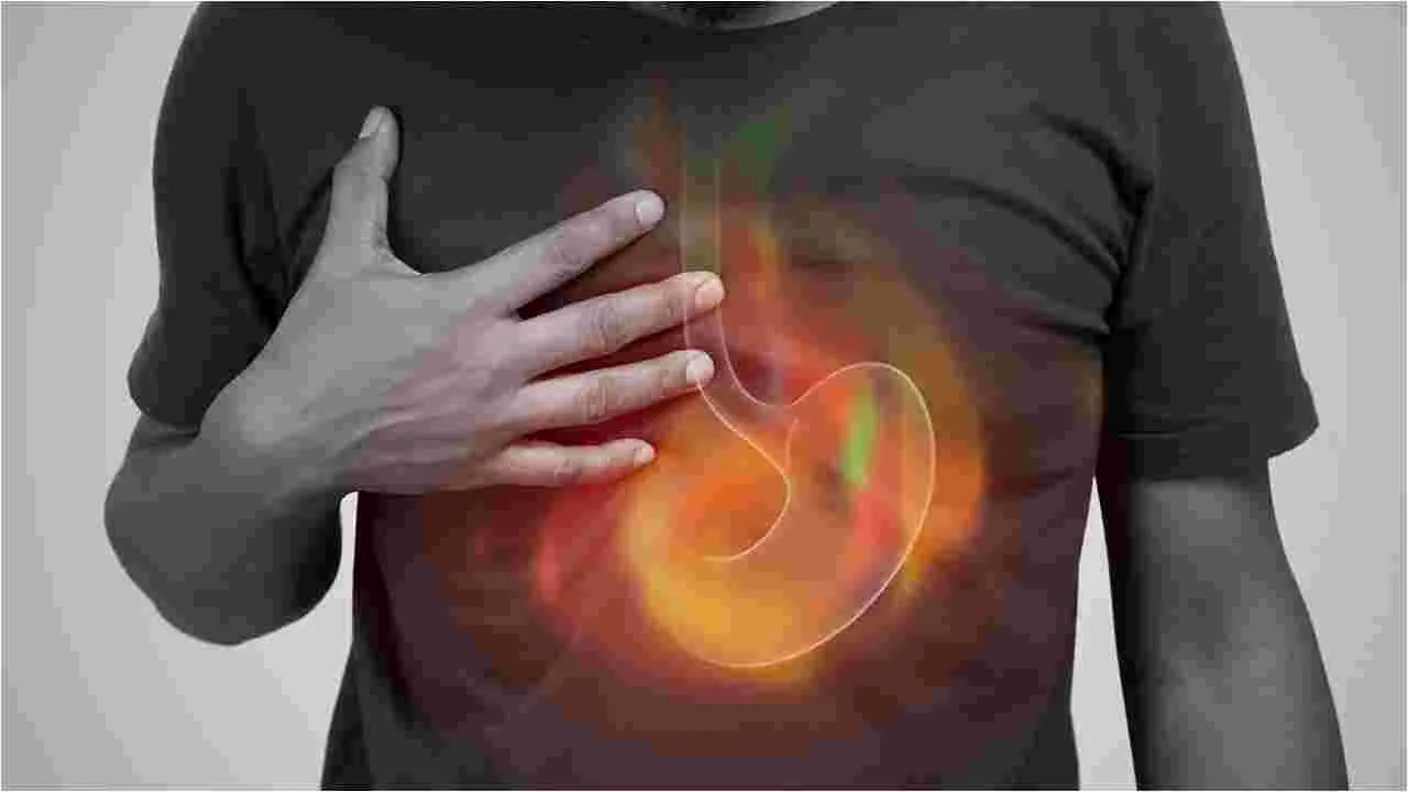 Remedies for Gas Pain: గ్యాస్ కారణంగా ఛాతీ నొప్పి వస్తుందా? ఈ ఇంటి నివారణలు ట్రై చేయండి.!