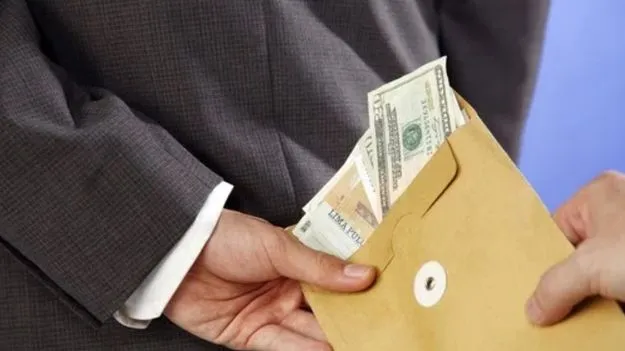 China Banker Executed: రూ.1,404 కోట్ల లంచాలు.. చైనా బ్యాంకింగ్ అధికారికి మరణ శిక్ష అమలు