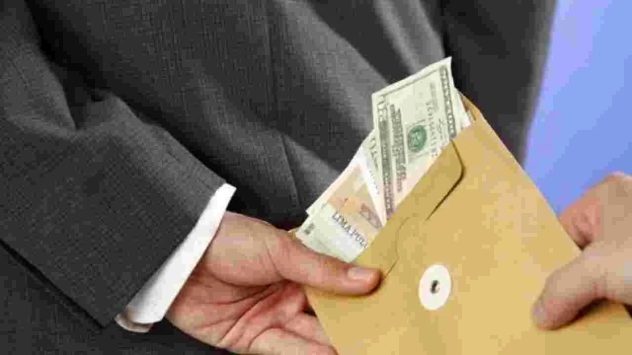 China Banker Executed: రూ.1404 కోట్ల లంచాలు.. చైనా బ్యాకింగ్ అధికారికి మరణ శిక్ష అమలు