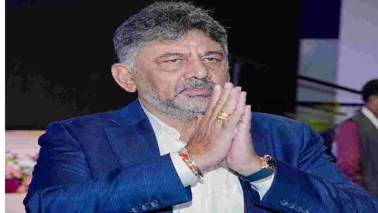 DK Shivakumar: ఢిల్లీకి బయలుదేరిన డీకే.. ఏమన్నారంటే