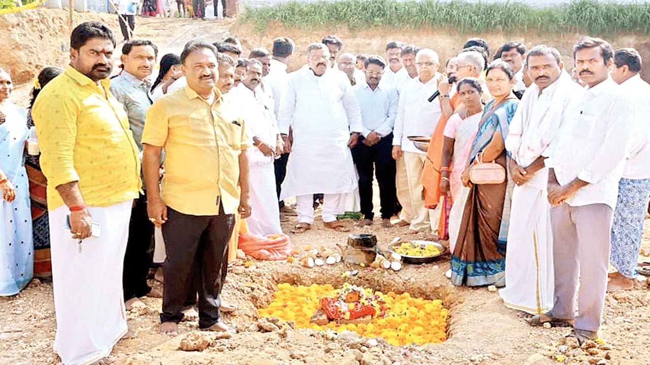 ఆలయాభివృద్ధికి కృషి