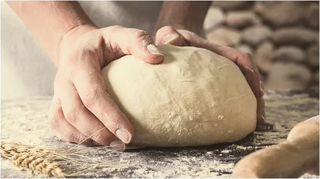 Refrigerated Dough Effects: ఫ్రిజ్‌లో పెట్టిన పిండితో రోటీ చేసి తింటే ఏమవుతుందో తెలుసా?