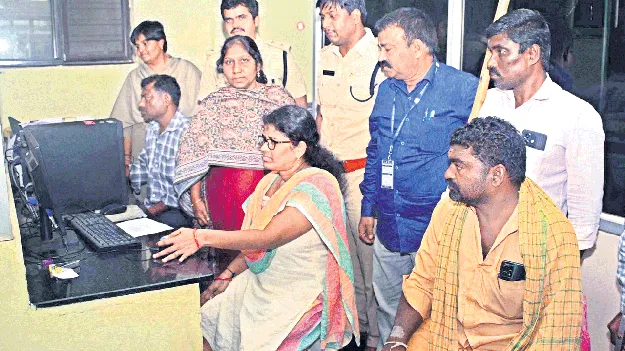 దివ్యాంగులకు ఎల్‌ఎల్‌ఆర్‌ మేళా