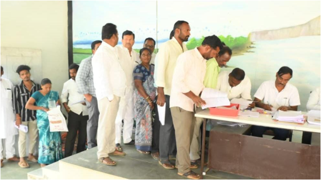 తెలంగాణలో పంచాయతీ ఎన్నికల నామినేషన్లు 