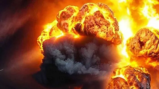 Gas Cylinder Blast: హోటల్‌లో గ్యాస్ సిలిండర్ పేలుడు.. కొంచెం ఉంటే ప్రాణాలు పోయేవి.. 