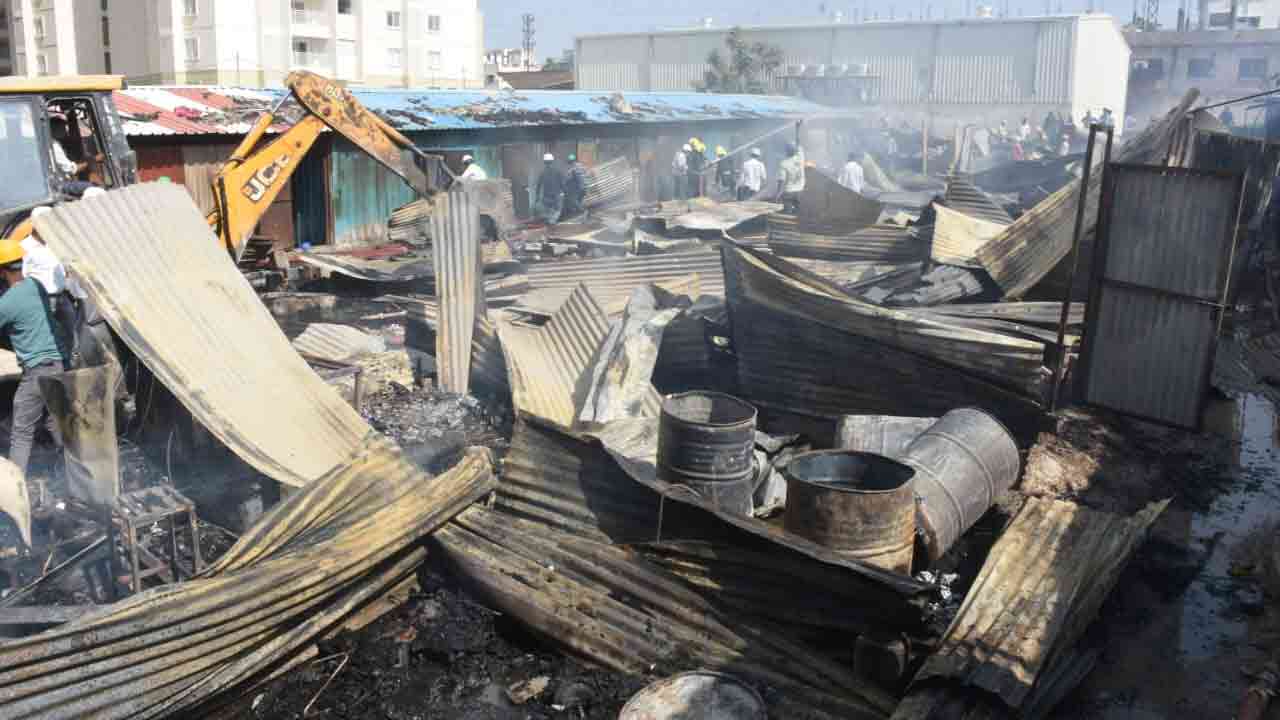 చందానగర్ పోలీస్ స్టేషన్ పరిధిలో భారీ అగ్నిప్రమాదం..