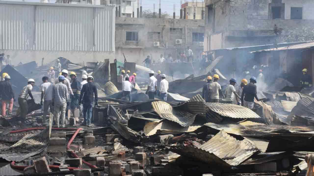 చందానగర్ పోలీస్ స్టేషన్ పరిధిలో భారీ అగ్నిప్రమాదం..