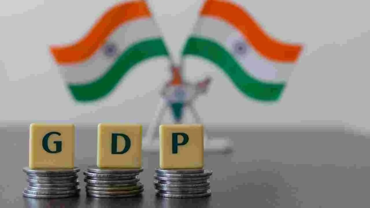 India's GDP: దూసుకుపోతున్న భారత జీడీపీ.. ఈసారి వృద్ధి రేటు ఎంతో తెలిస్తే..
