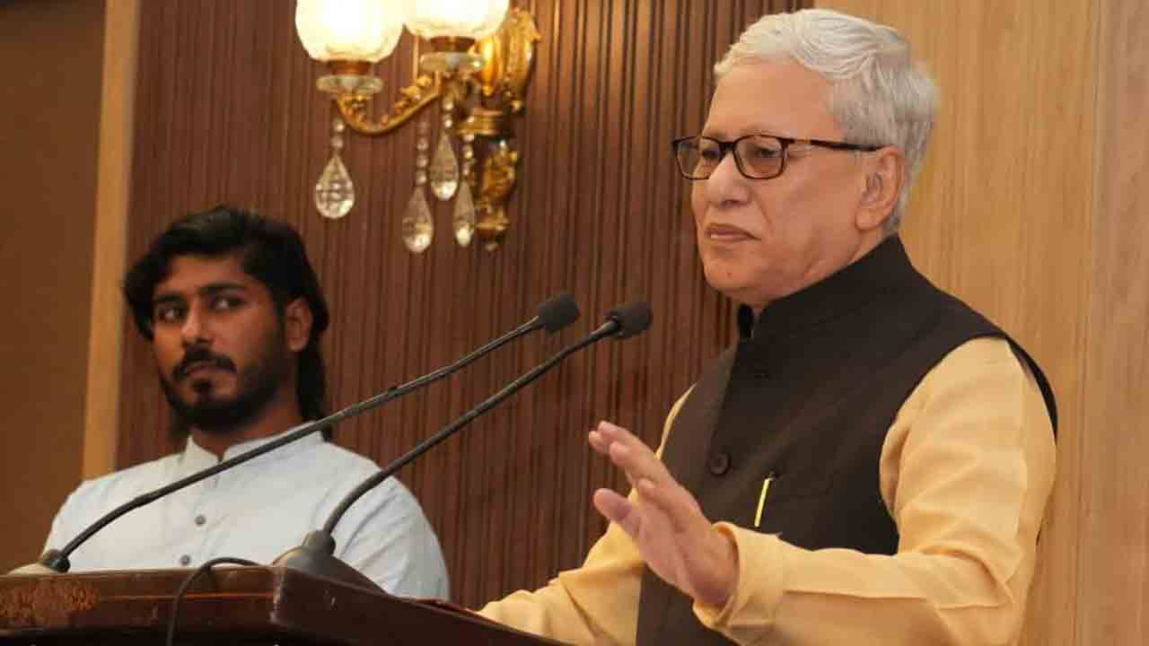 Governor Jishnu Dev Varma: రాజ్‌భవన్‌‌లో గిరిజన యువతకు అవార్డులు అందజేసిన గవర్నర్  జిష్ణుదేవ్ వర్మ