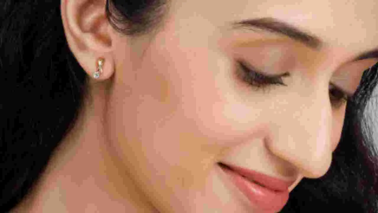 Gold Jewellery Benefits: బంగారు చెవి కమ్మలు పెట్టుకోవడం వల్ల ఇన్ని ప్రయోజనాలా?