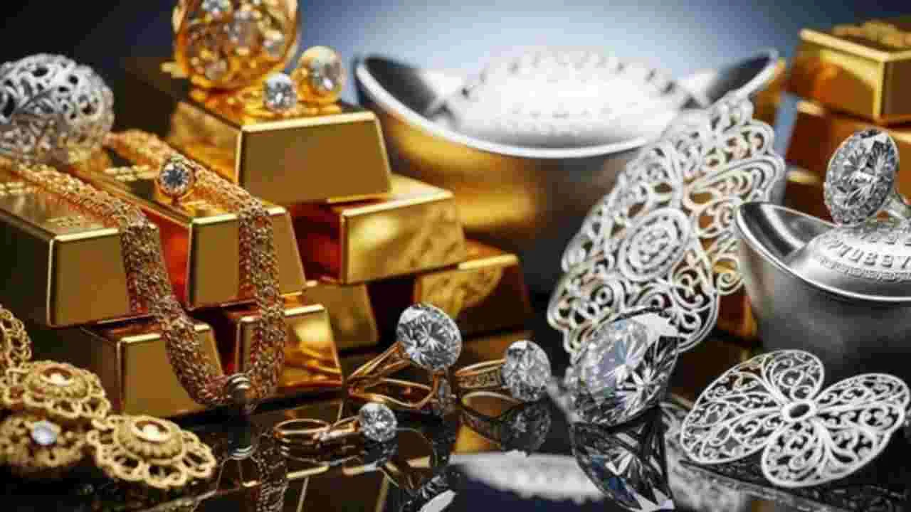 Gold, Silver Rates Dec 31: కొనసాగుతున్న పసిడి ధరల తగ్గుదల.. ప్రస్తుతం రేట్స్ ఎలా ఉన్నాయంటే..