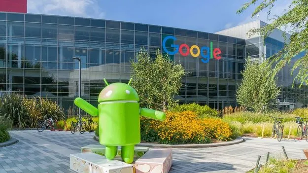 Google Advisory: అమెరికాను వీడొద్దు.. వీసాదారులకు గూగుల్ హెచ్చరిక