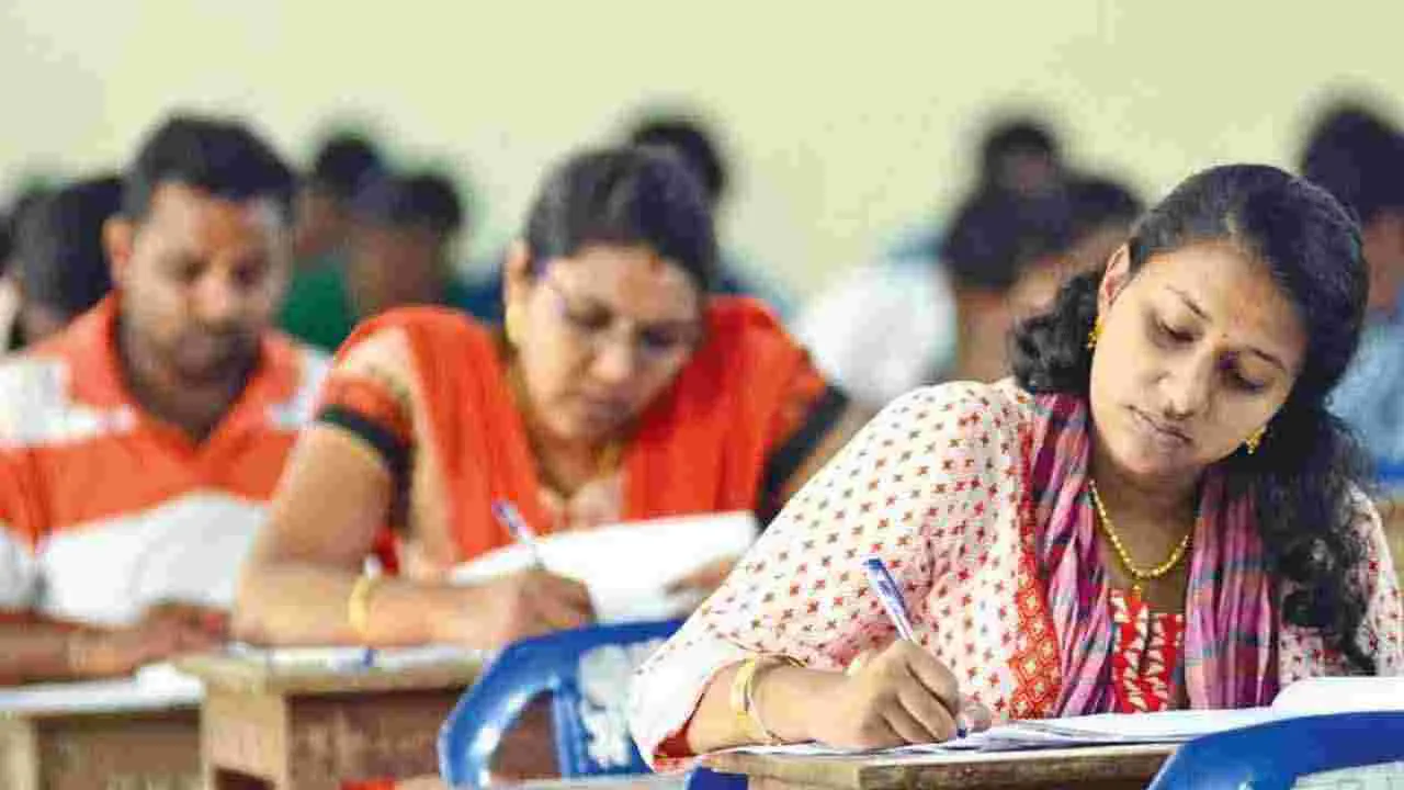 Central And State Govt Jobs: ఓసీలకు జాక్‌పాట్.. ఇలా చేస్తే సెంట్రల్ గవర్నమెంట్ జాబ్..