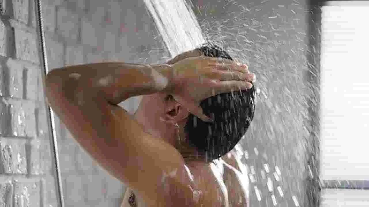 Eat Right After A Shower: స్నానం చేసిన వెంటనే భోజనం చేయొచ్చా?.. సైన్స్ ఏం చెబుతోంది?..