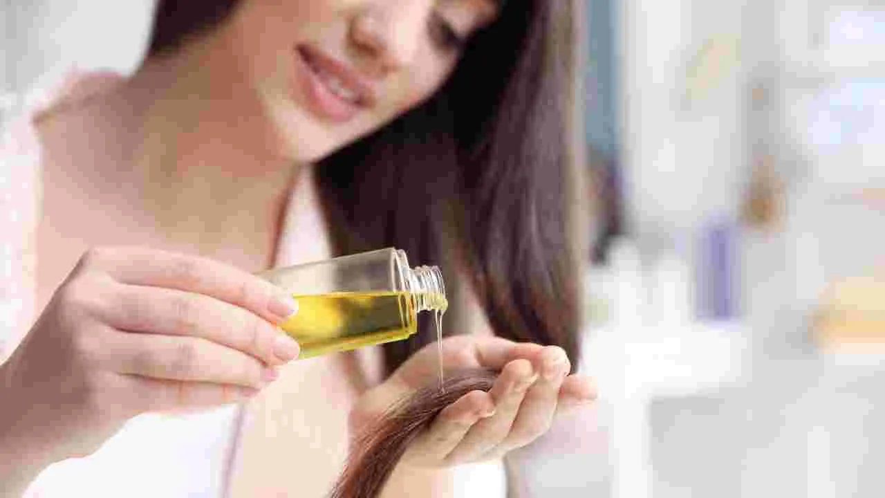 Hair Care Tips: జుట్టుకు నూనె రాసేటప్పుడు ఈ తప్పులు చేయకండి