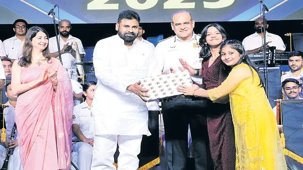 డిప్యూటీ సీఎం పవన్‌కల్యాణ్‌కు ఘనస్వాగతం