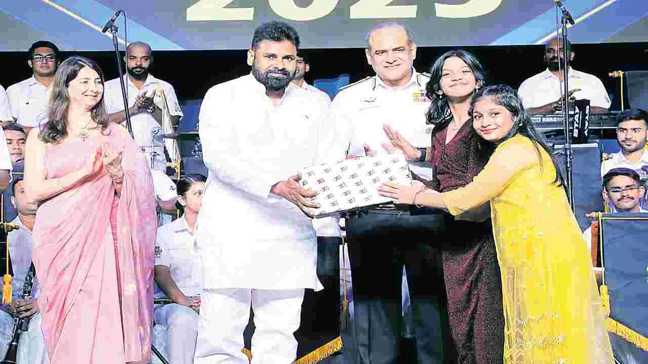 డిప్యూటీ సీఎం పవన్‌కల్యాణ్‌కు ఘనస్వాగతం