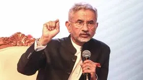 S Jaishankar: మన పొరుగున చెడ్డోళ్లున్నారు.. పాక్‌పై జైశంకర్ పంజా