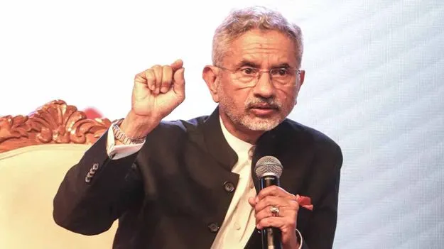S Jaishankar: మన పొరుగున చెడ్డోళ్లున్నారు.. పాక్‌పై జైశంకర్ పంజా