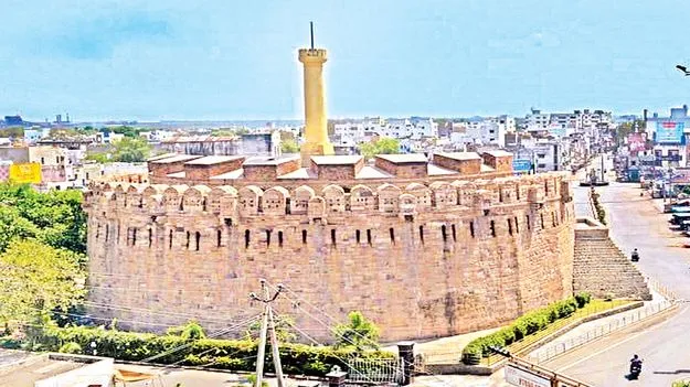 కర్నూలు గడ్డపై అగ్రనేతలు